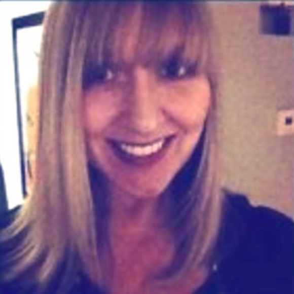 Meet your Posher, Stefanie - Picture 1 of 1